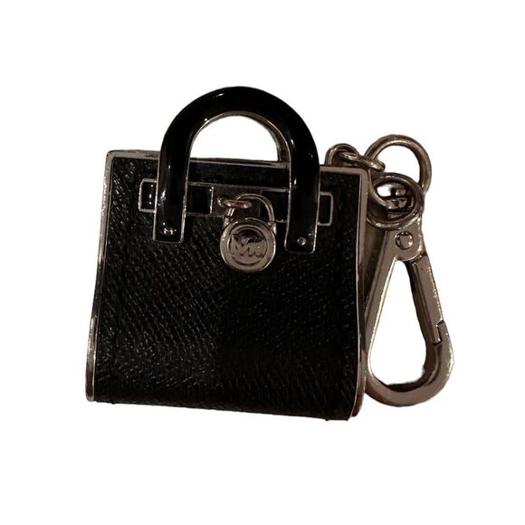 MICHAEL KORS BLACK & SILVER KEY FOB - Picture 1 of 5